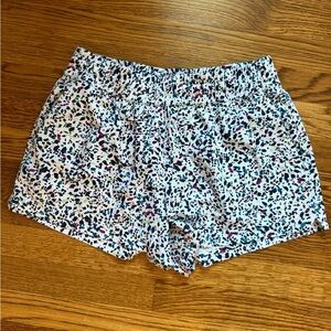 Athleta Mid-Rise Weekender Run Short